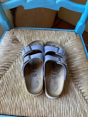 Birkenstock size 37Narrow! Great preowned condition. From one owner home.